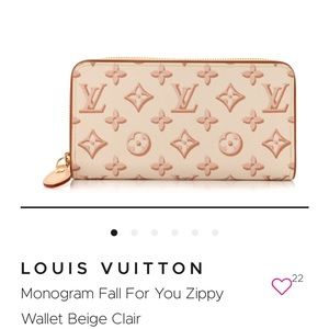NWOT LOUIS VUITTON Monogram Fall For You Zippy Wallet in Beige Clair